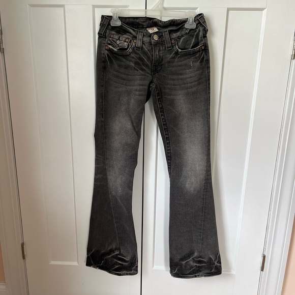 TRUE RELIGION JEANS - Joey Cut. Black Denim. Distressed Look. Size 29 - Picture 2 of 10